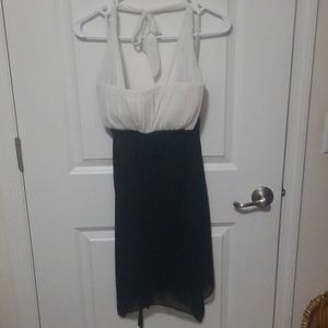 👗 black and white tided straps 👗